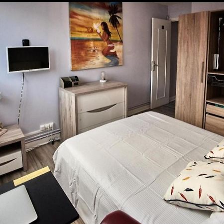 Chambres A Louer Dans Appartement Balcon - Wifi - Parking Gratuit ヌヴェール エクステリア 写真