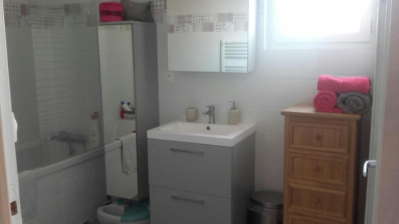 Chambres A Louer Dans Appartement Balcon - Wifi - Parking Gratuit ヌヴェール エクステリア 写真