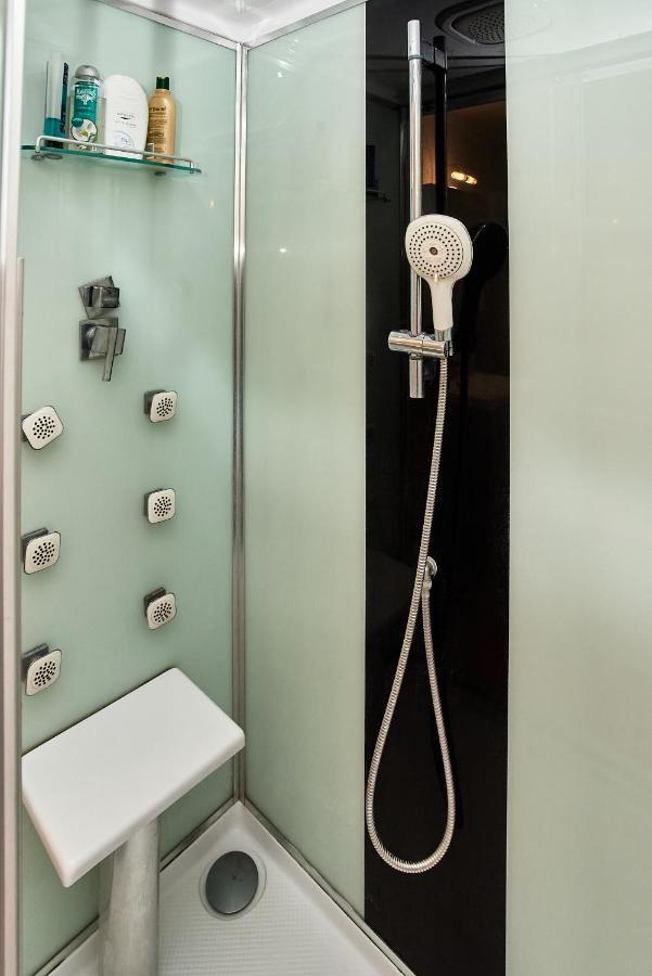 Chambres A Louer Dans Appartement Balcon - Wifi - Parking Gratuit ヌヴェール エクステリア 写真