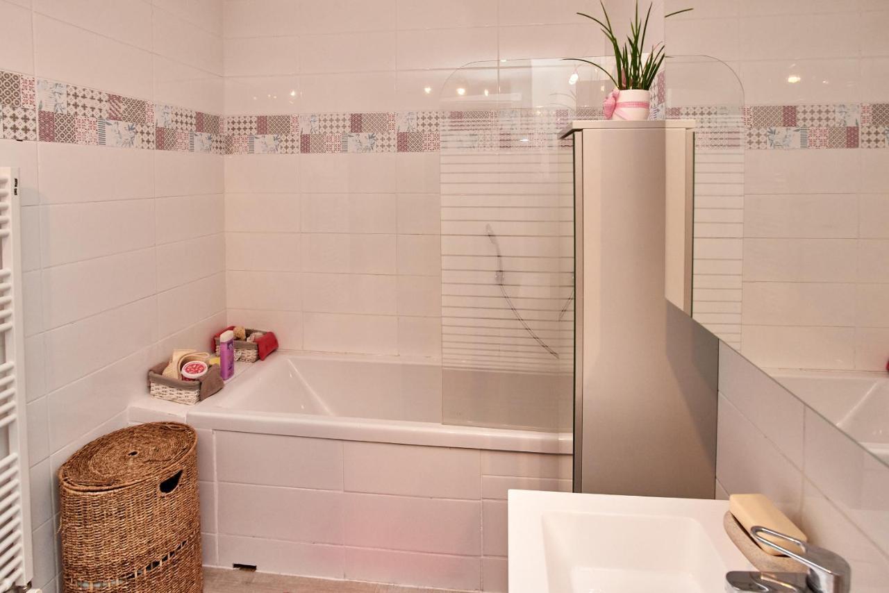 Chambres A Louer Dans Appartement Balcon - Wifi - Parking Gratuit ヌヴェール エクステリア 写真