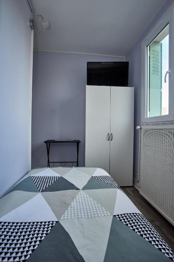 Chambres A Louer Dans Appartement Balcon - Wifi - Parking Gratuit ヌヴェール エクステリア 写真
